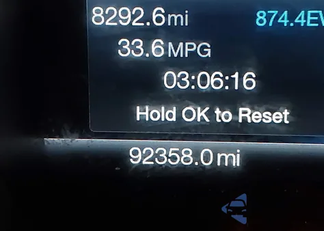 2015 Ford C-Max Hybrid Sel z USA, uszkodzony, nr VIN 1FADP5BU1FL102768